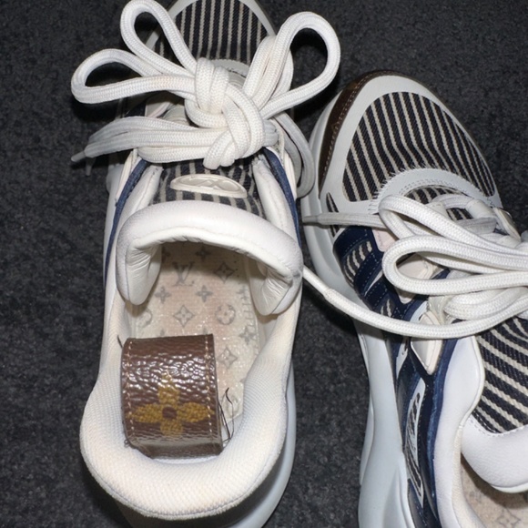 Loui Vuitton - Picture 7 of 7